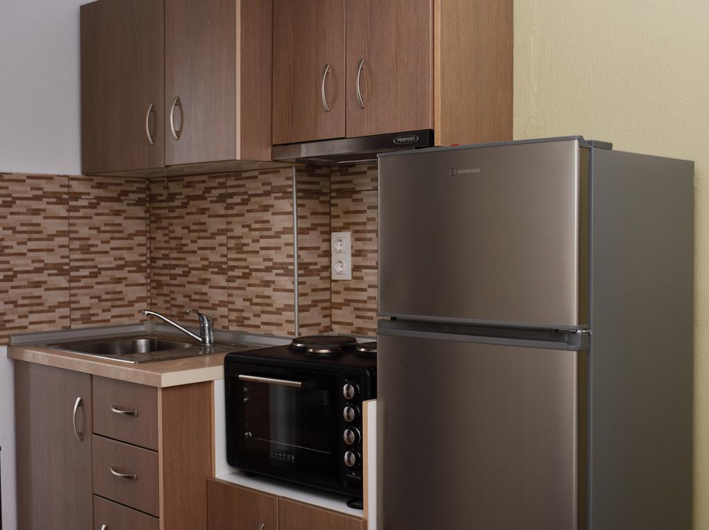 Anna Pousi Studios & Apartment Ormos Panagias Dış mekan fotoğraf