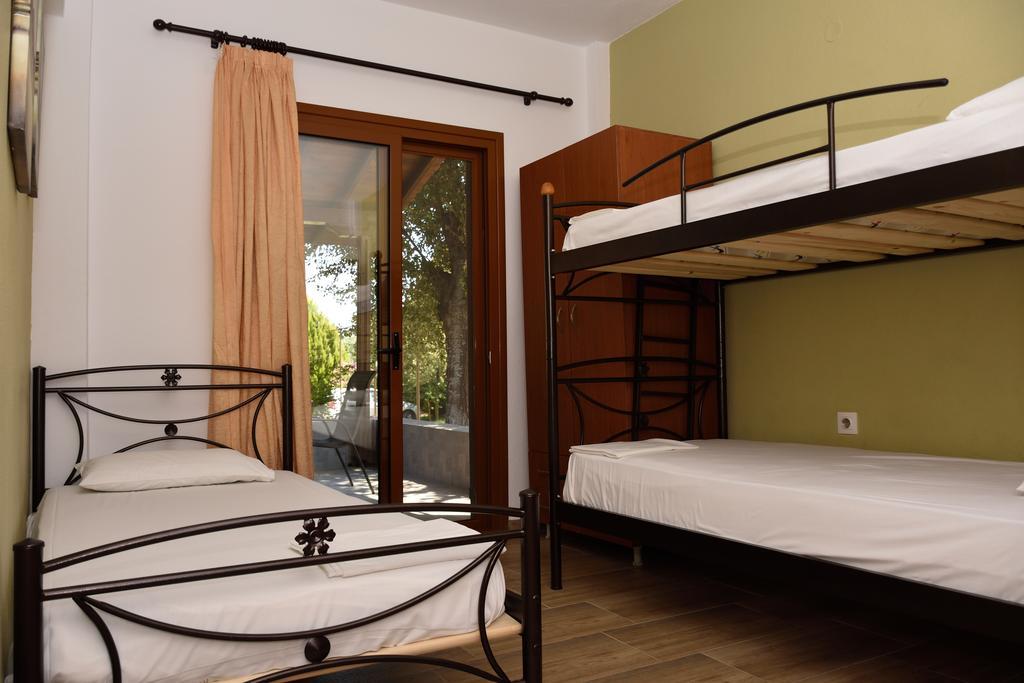 Anna Pousi Studios & Apartment Ormos Panagias Dış mekan fotoğraf