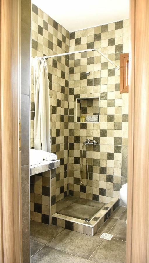 Anna Pousi Studios & Apartment Ormos Panagias Dış mekan fotoğraf