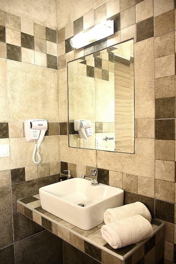 Anna Pousi Studios & Apartment Ormos Panagias Dış mekan fotoğraf